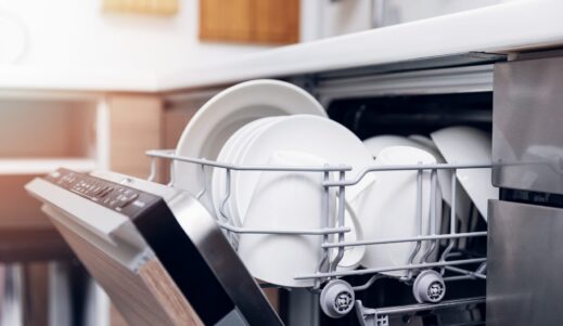 Warning Signs Your Dishwashing Machine is not Draining Properly