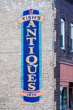 Lowell, Indiana Tish's Antiques