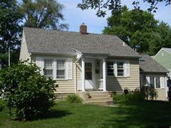image of quaint house when looking to sell a house in Highland