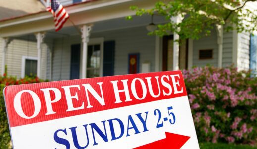 Pros and Cons of Hosting an Open House 